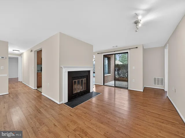 $2,000 | 13257 Wonderland Way, Unit 1101, Germantown, MD 20874