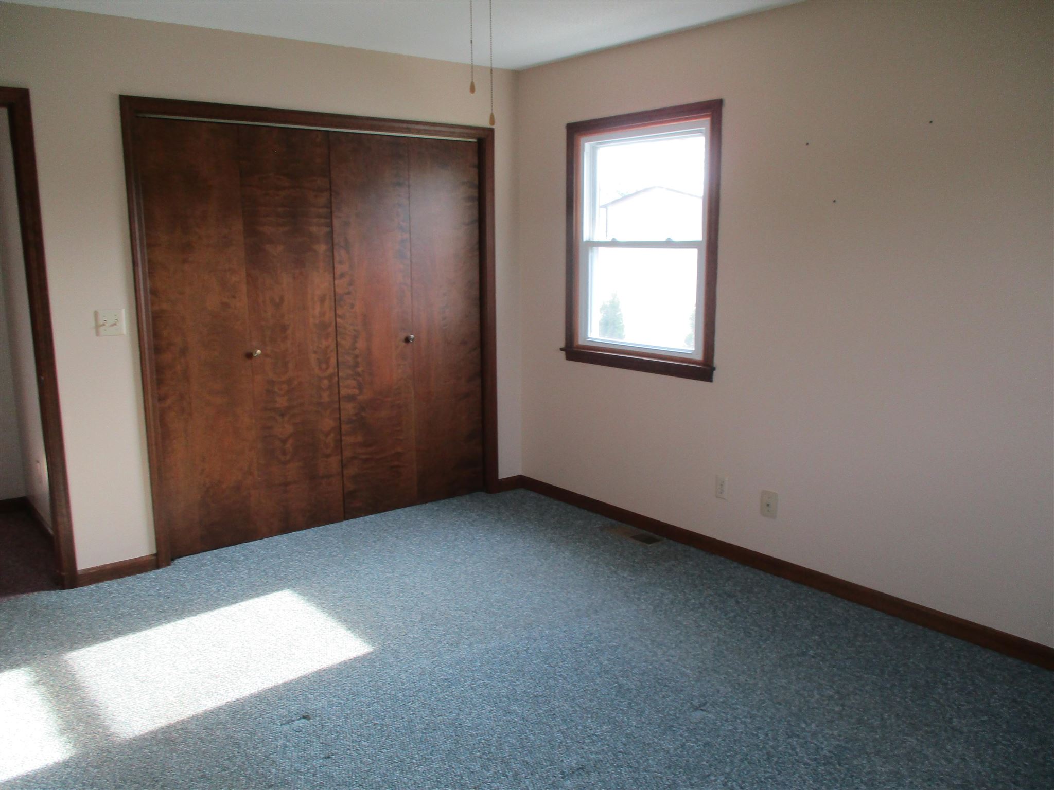 1581 Winchester Road Decatur, IN 46733 - Photo 11 of 19