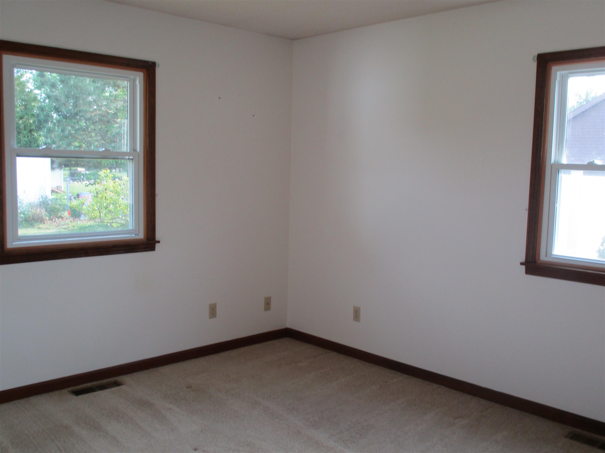 1581 Winchester Road Decatur, IN 46733 - Photo 14 of 19
