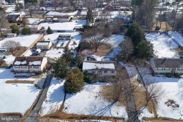 $465,000 | 38 Stardust Drive, Newark, DE 19702