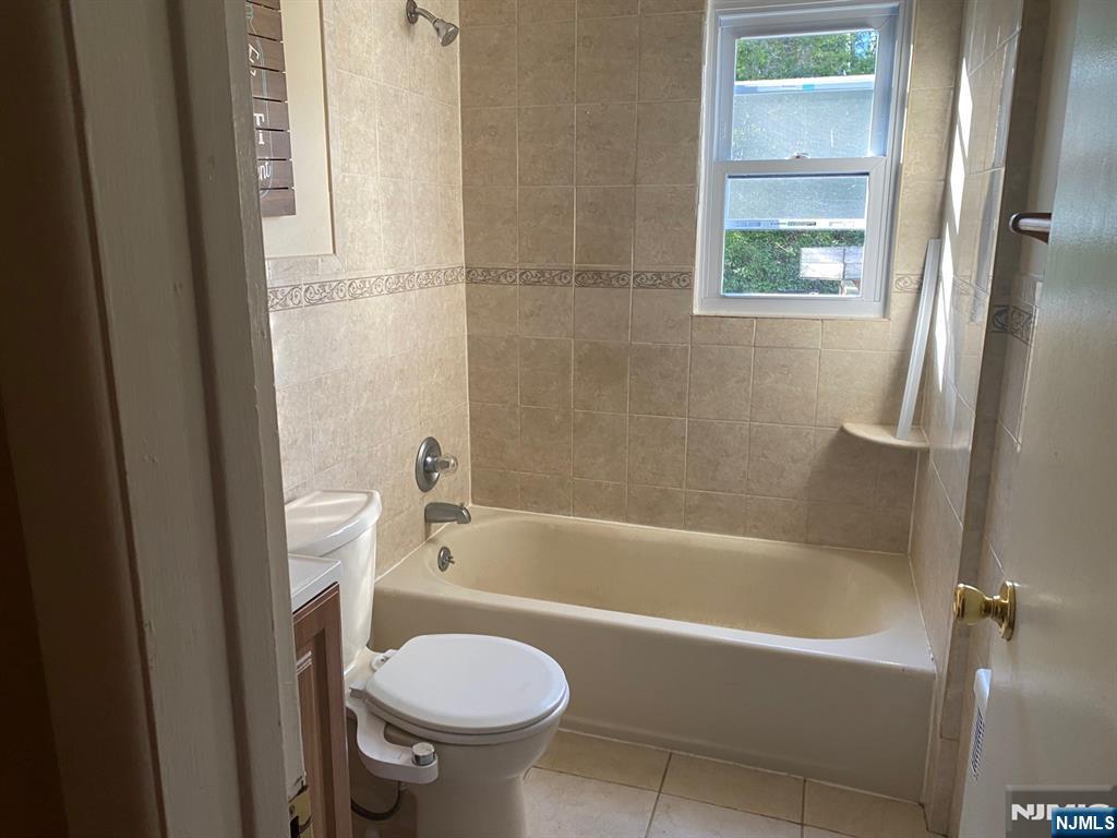 8 Ralph Street, Unit FIRST Bergenfield, NJ 07621 - Photo 9 of 14