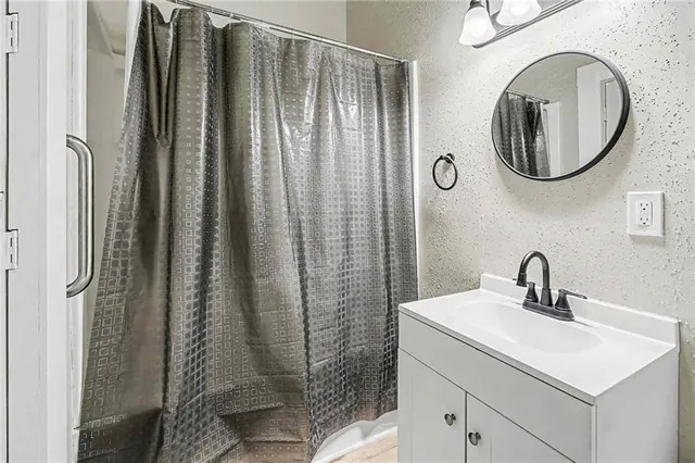 $895,000 | 1302 Faraon Street, St. Joseph, MO 64501