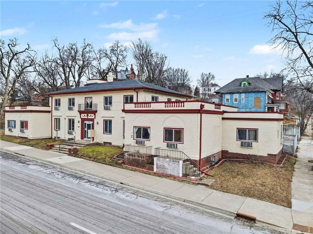 1302 Faraon Street St. Joseph, MO 64501 - Photo 2 of 18