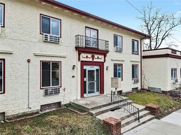 $875,000 | 1302 Faraon Street, St. Joseph, MO 64501