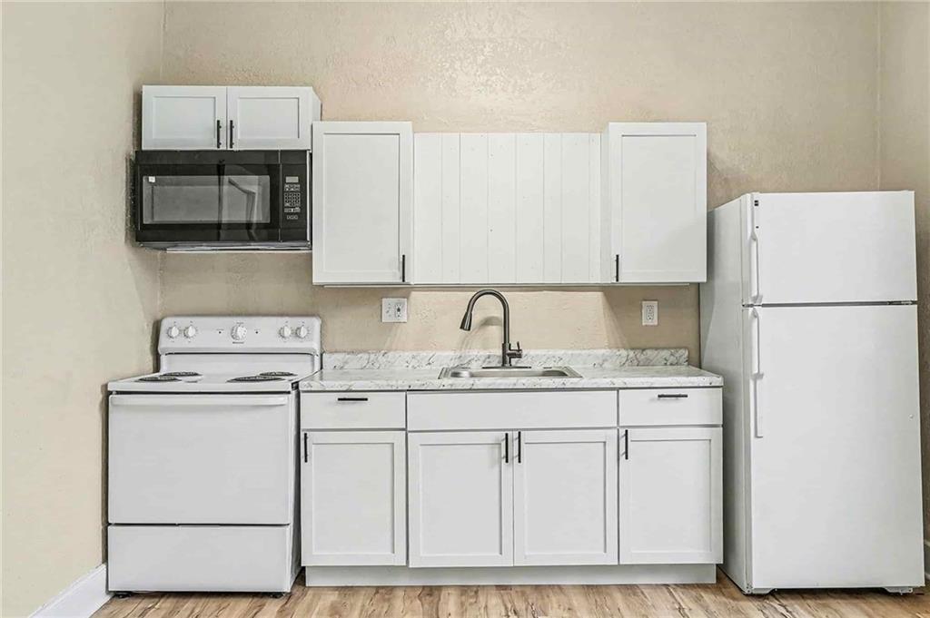 1302 Faraon Street St. Joseph, MO 64501 - Photo 8 of 18