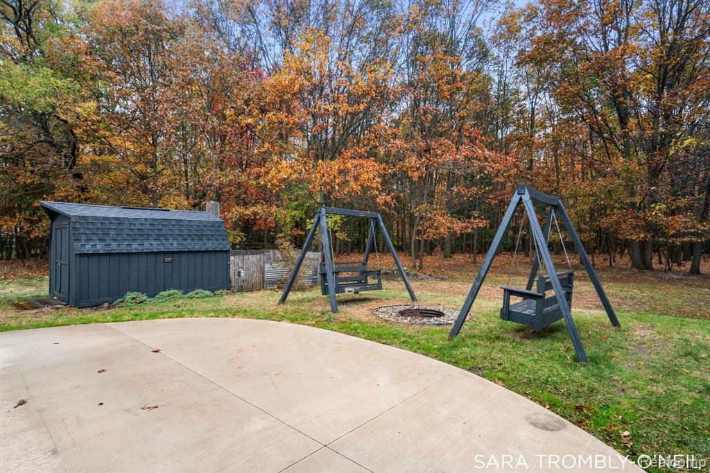 962 Seminole Road Norton Shores, MI 49441 - Photo 41 of 54