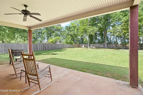 $375,000 | 1049 Honey Comb Drive, Cade, LA 70582