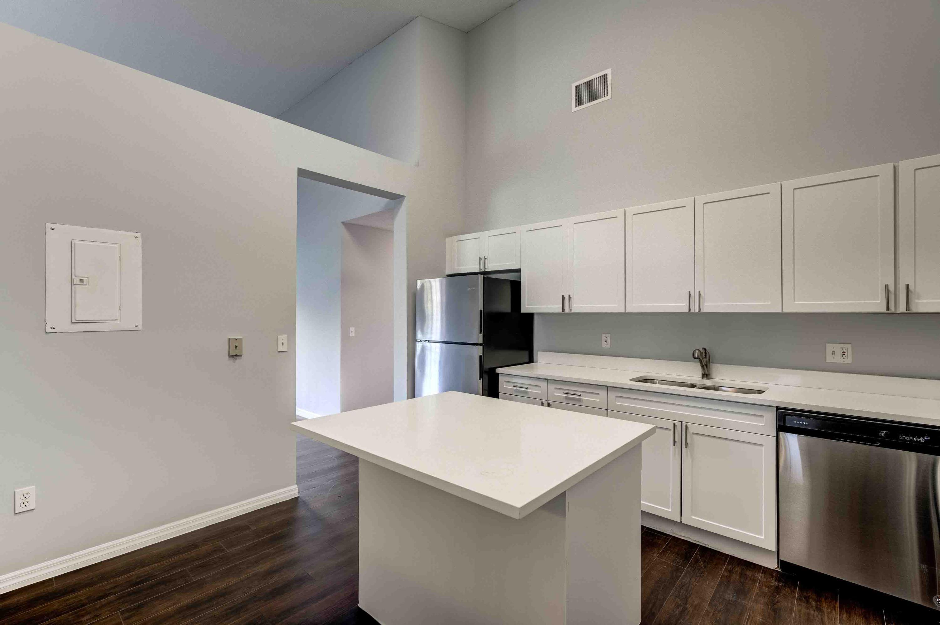 4685 Haverhill Road, Unit B20 West Palm Beach, FL 33417 - Photo 1 of 37 Kitchen