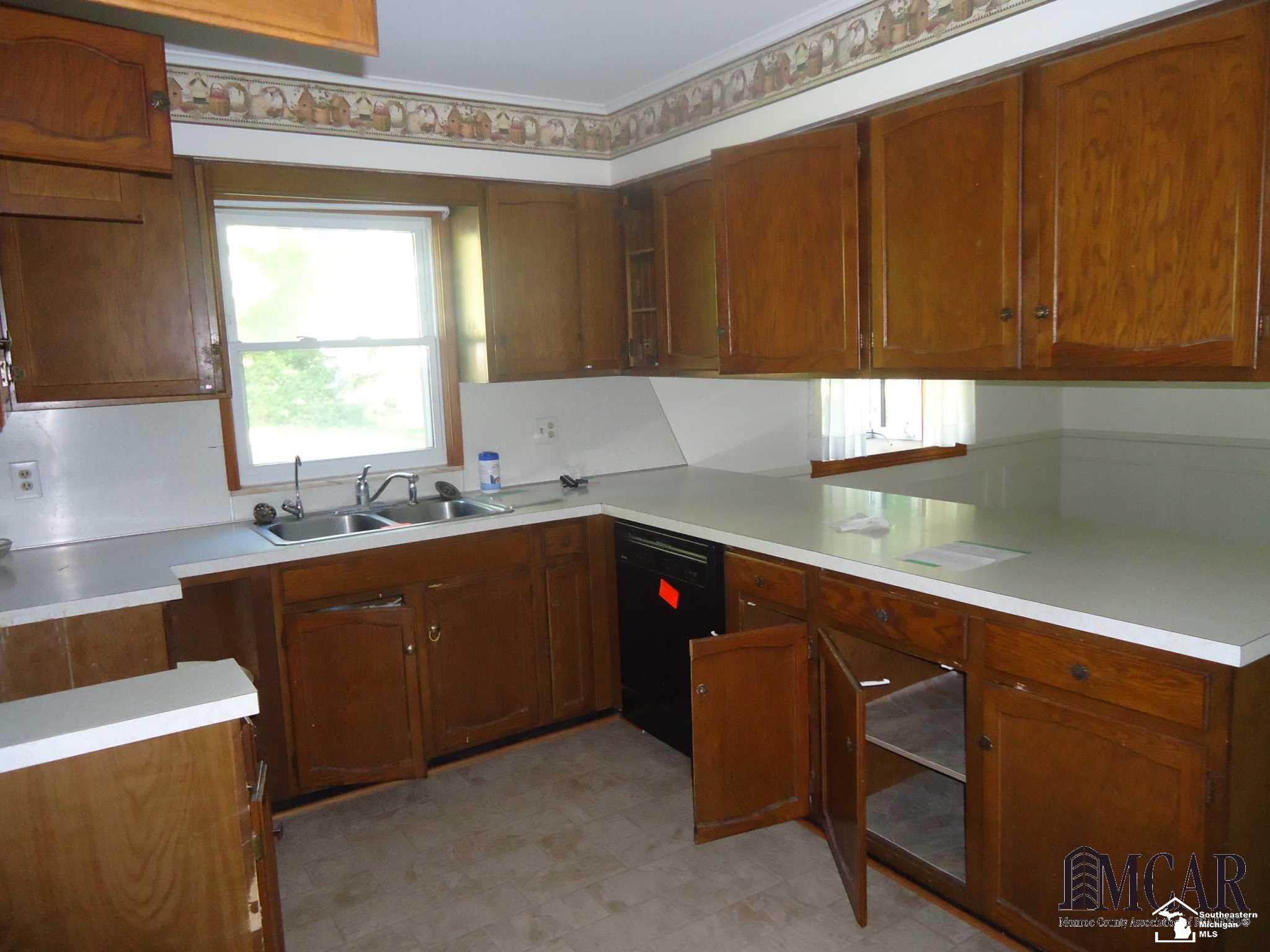 5786 Wells Road Petersburg, MI 49270 - Photo 7 of 20 21339779-6.JPG