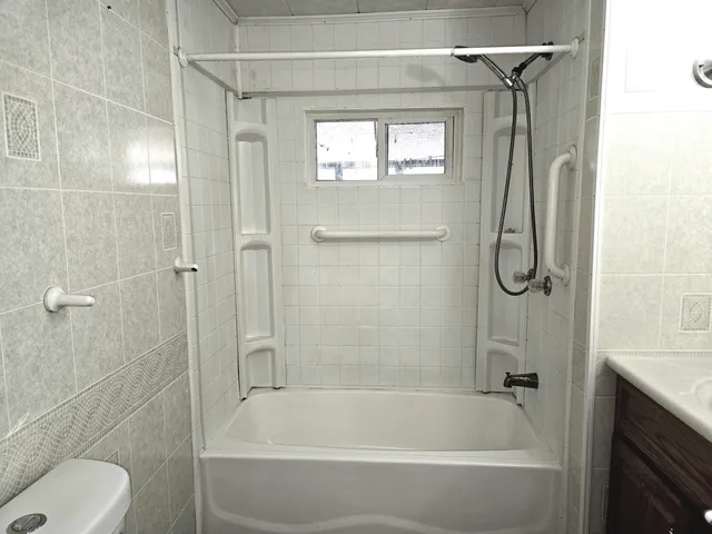 $89,900 | 131 Crosby Drive, St. Albans, VT 05478