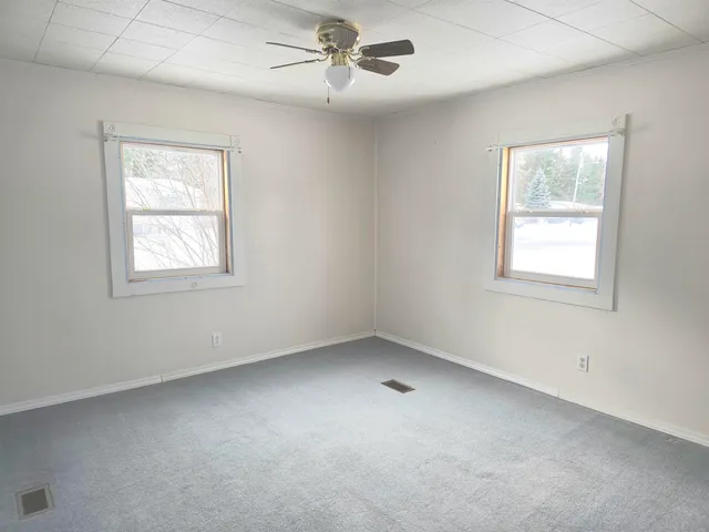 $89,900 | 131 Crosby Drive, St. Albans, VT 05478