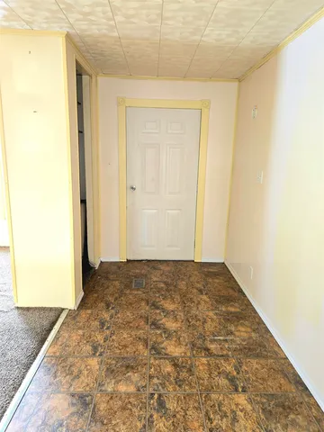 $89,900 | 131 Crosby Drive, St. Albans, VT 05478