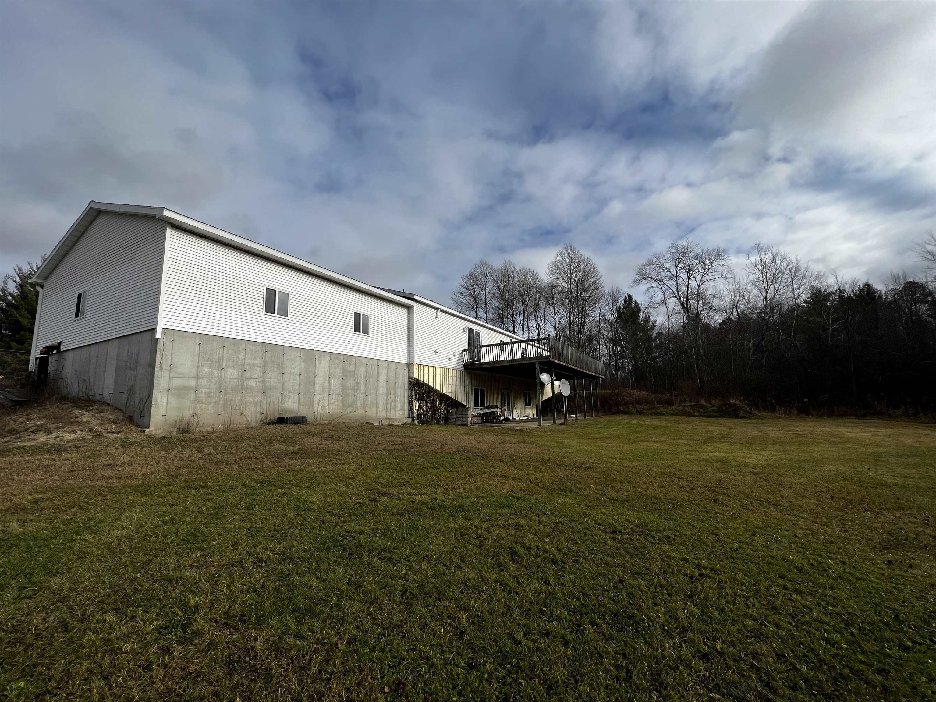 20415 20 Mile Road Tustin, MI 49688 - Photo 3 of 36 1906667-2.JPG