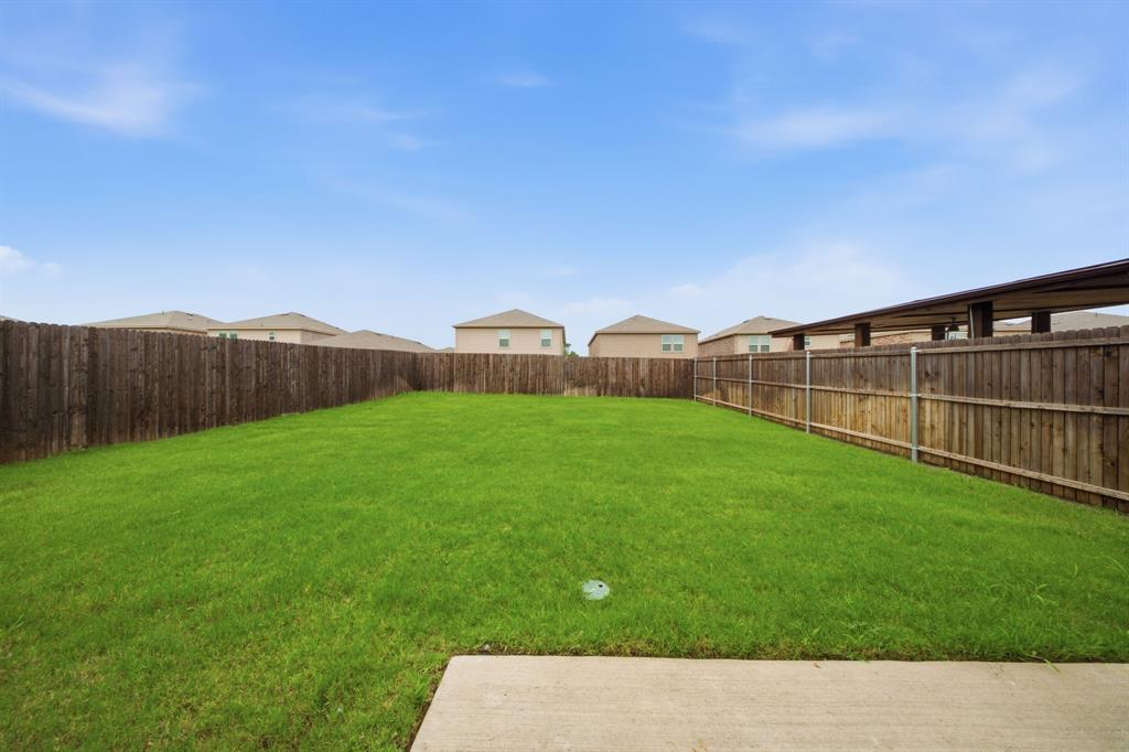 325 Hopson Street Van Alstyne, TX 75495 - Photo 37 of 40