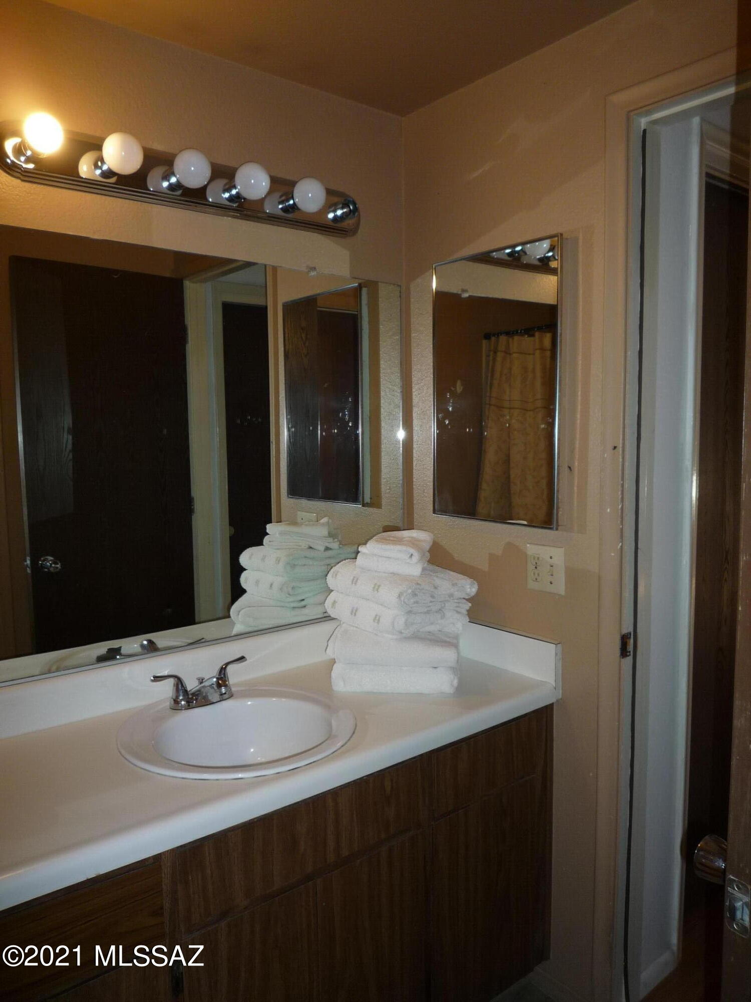 3750 North Country Club Road, Unit 41 Tucson, AZ 85716 - Photo 12 of 25