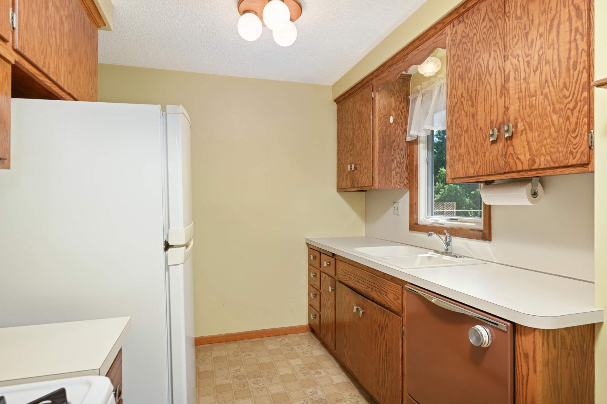 8307 Morris Road Bloomington, MN 55437 - Photo 10 of 26