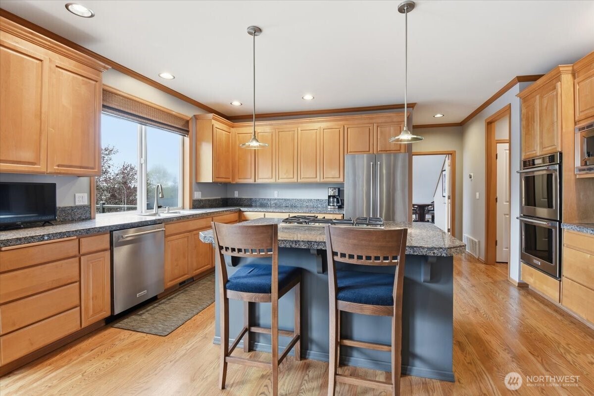 2108 242nd Street Southeast Bothell, WA 98021 - Photo 10 of 39