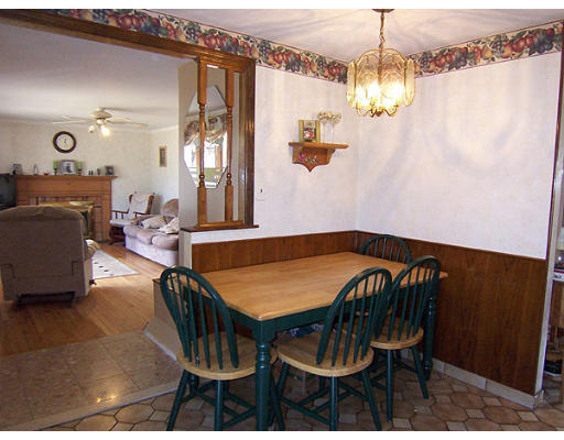 240 East Allen Ridge Road Springfield, MA 01118 - Photo 4 of 8