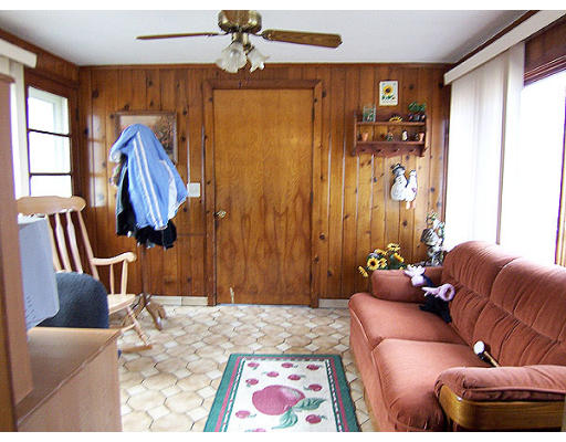 240 East Allen Ridge Road Springfield, MA 01118 - Photo 5 of 8