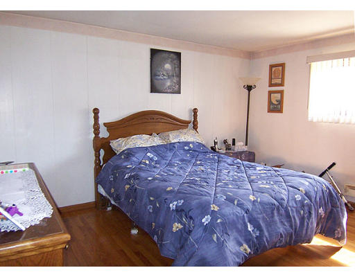 240 East Allen Ridge Road Springfield, MA 01118 - Photo 6 of 8