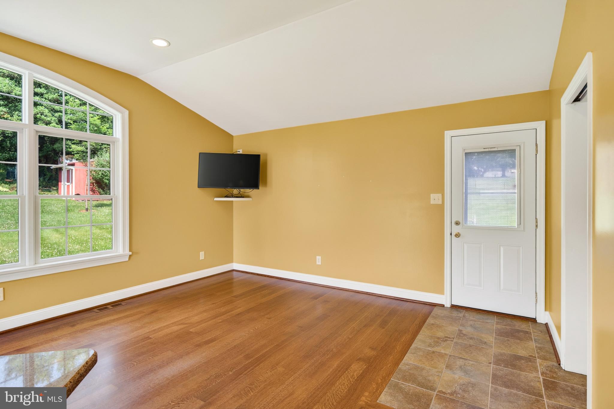 2741 Hillview Road Broomall, PA 19008 - Photo 26 of 80 Breakfast Room/Dining Area