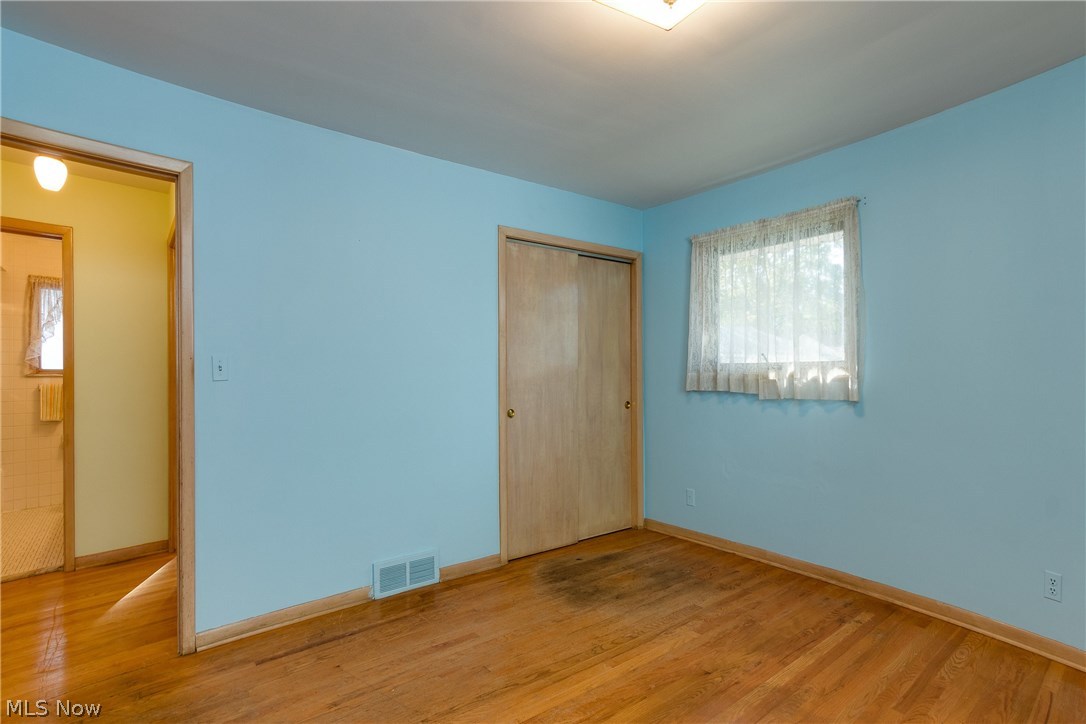 18116 Landseer Road Cleveland, OH 44119 - Photo 12 of 21 Deep closet...