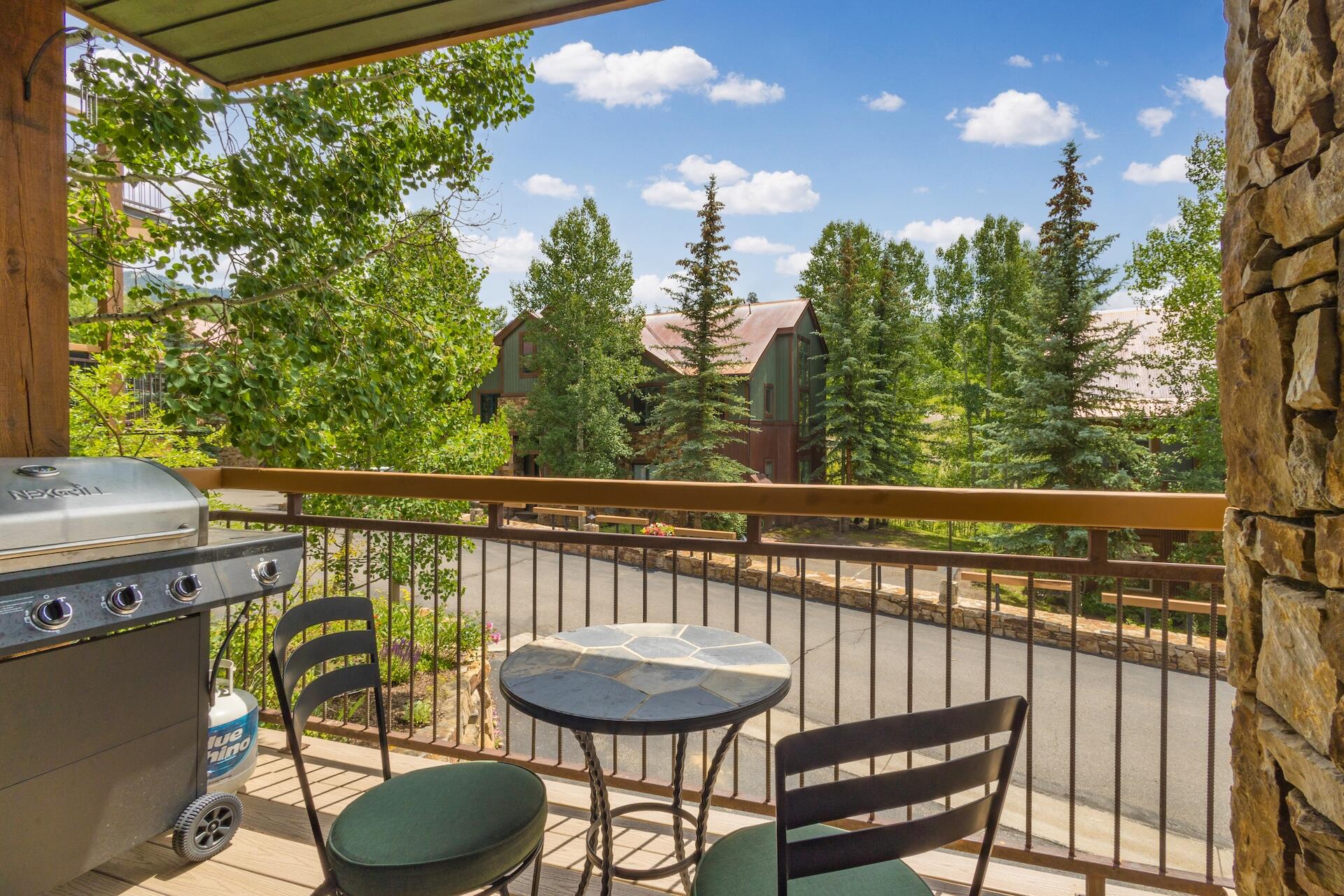 SE-Facing Sunny Deck