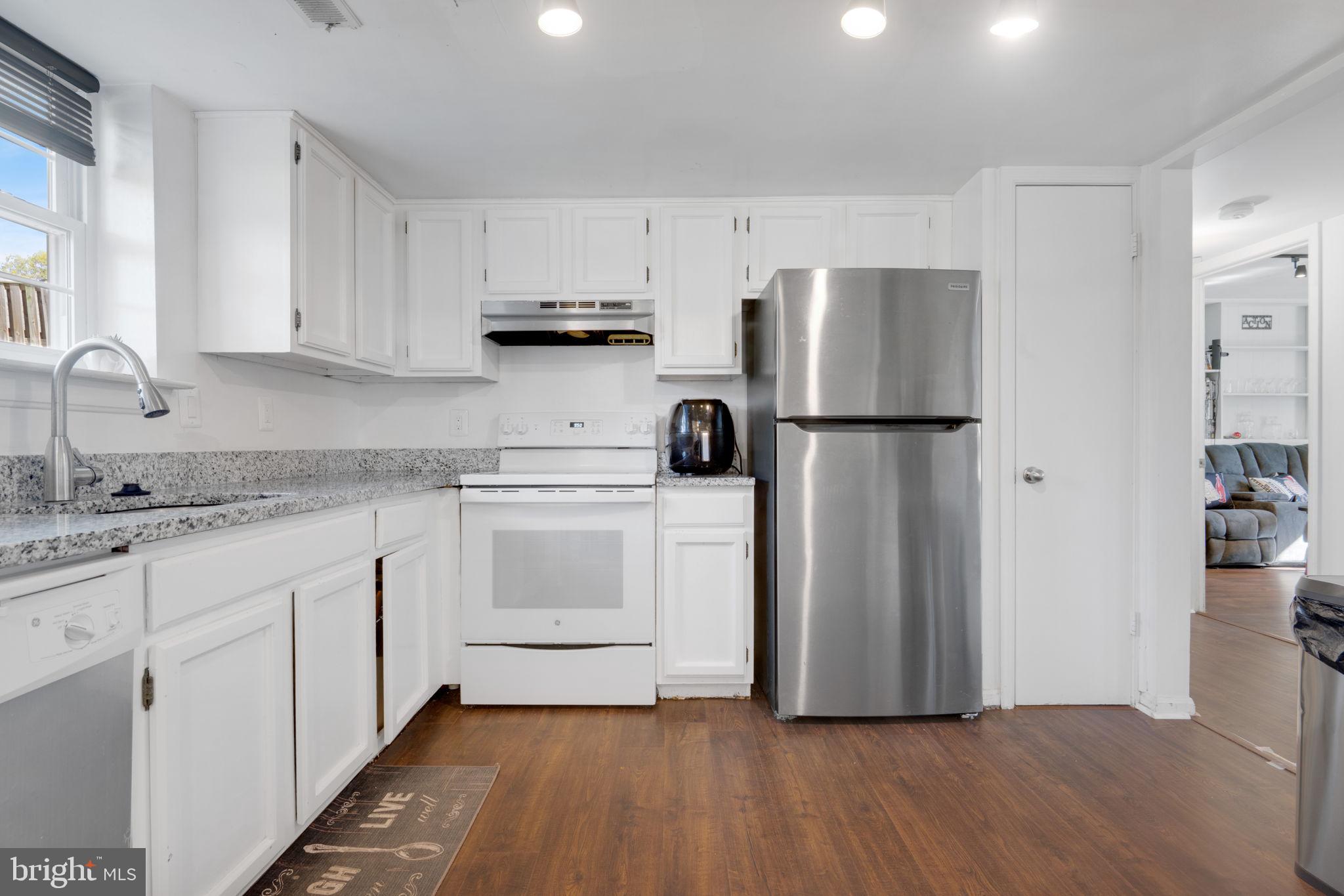 9324 Decatur Place Laurel, MD 20723 - Photo 9 of 33