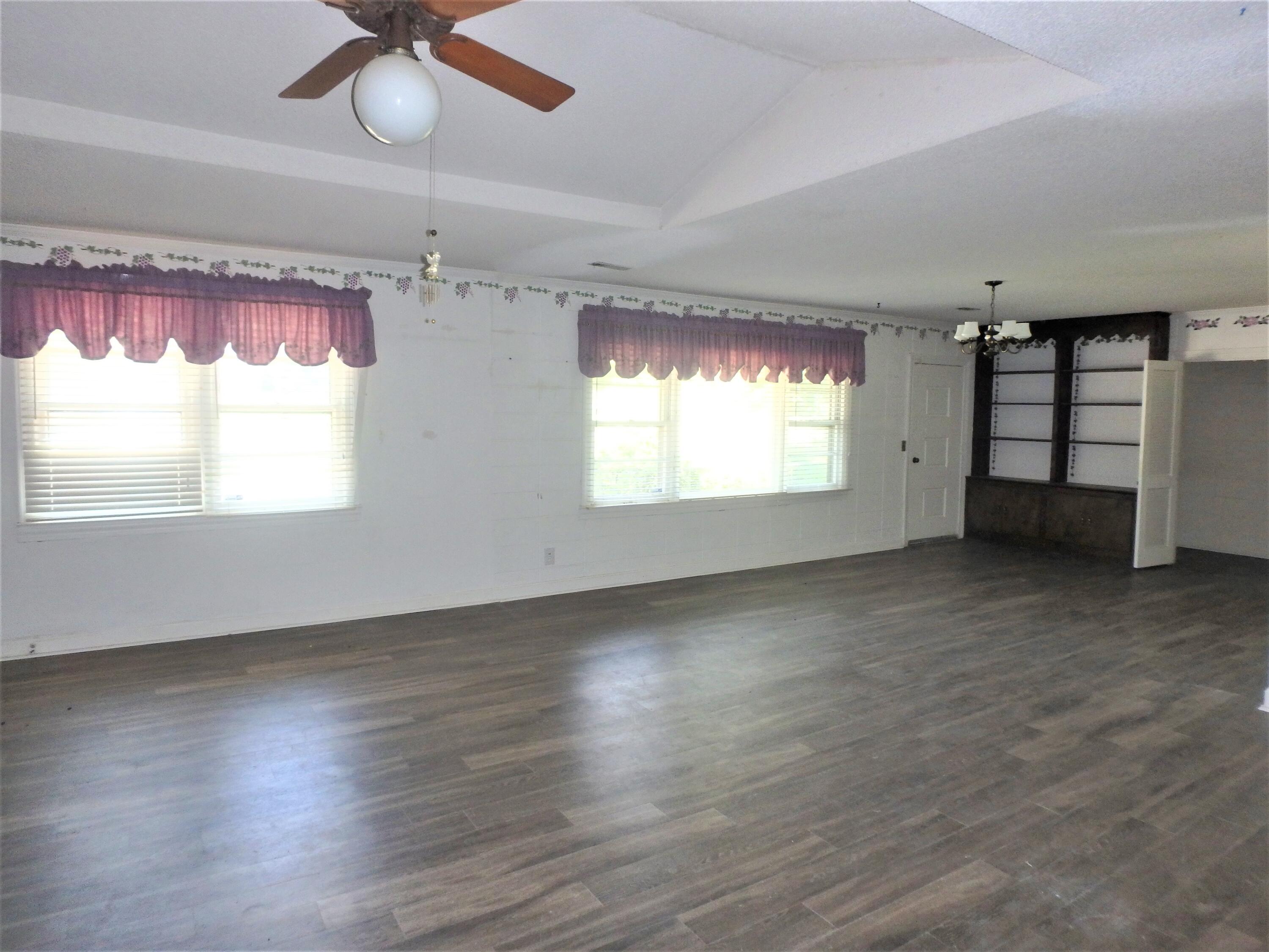 410 Mims Road Sumter, SC 29153 - Photo 4 of 9 P8240272 (2)