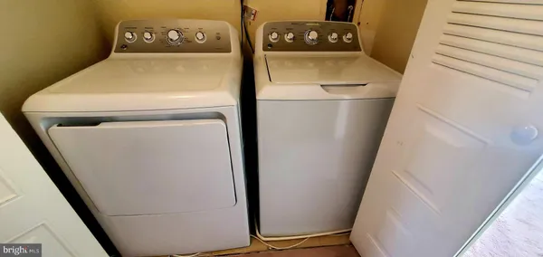 $2,400 | 44 O'Neill Court, Lawrence Township, NJ 08648