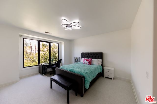 $25,000 | 5474 Amber Circle, Calabasas, CA 91302