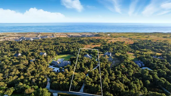 $4,499,000 | 17 Pond View Drive, Nantucket, MA 02554