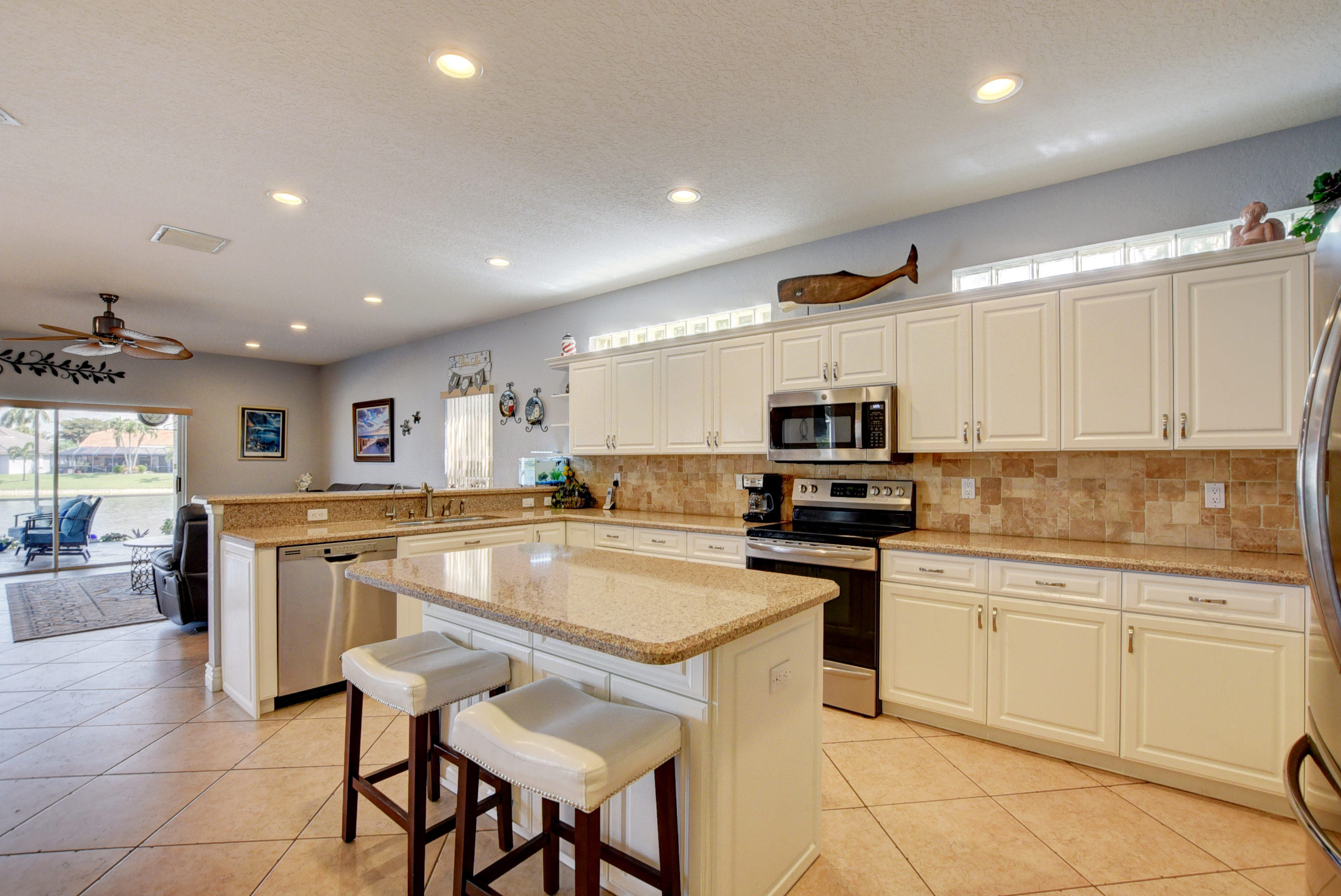22352 Siesta Key Drive Boca Raton, FL 33428 - Photo 9 of 45 40_ebf_0401and4more