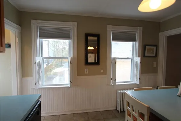 $3,800 | 28 Mc Allister Street, Unit 2, Newport, RI 02840