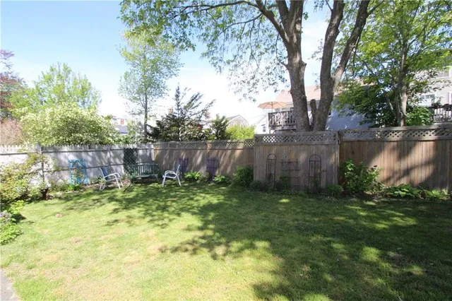 $3,800 | 28 Mc Allister Street, Unit 2, Newport, RI 02840