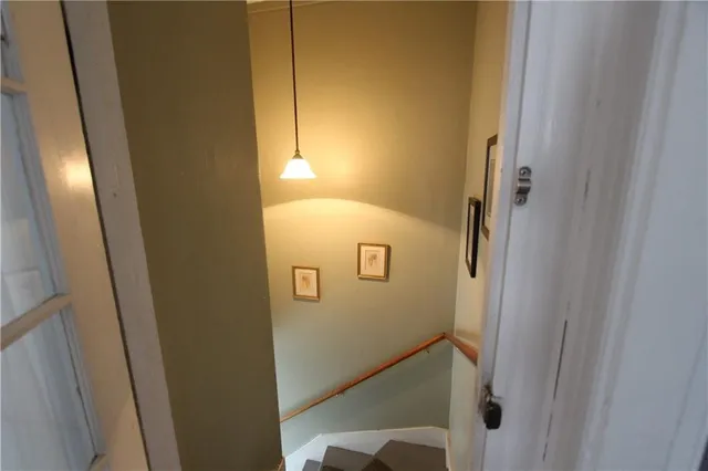 $3,800 | 28 Mc Allister Street, Unit 2, Newport, RI 02840