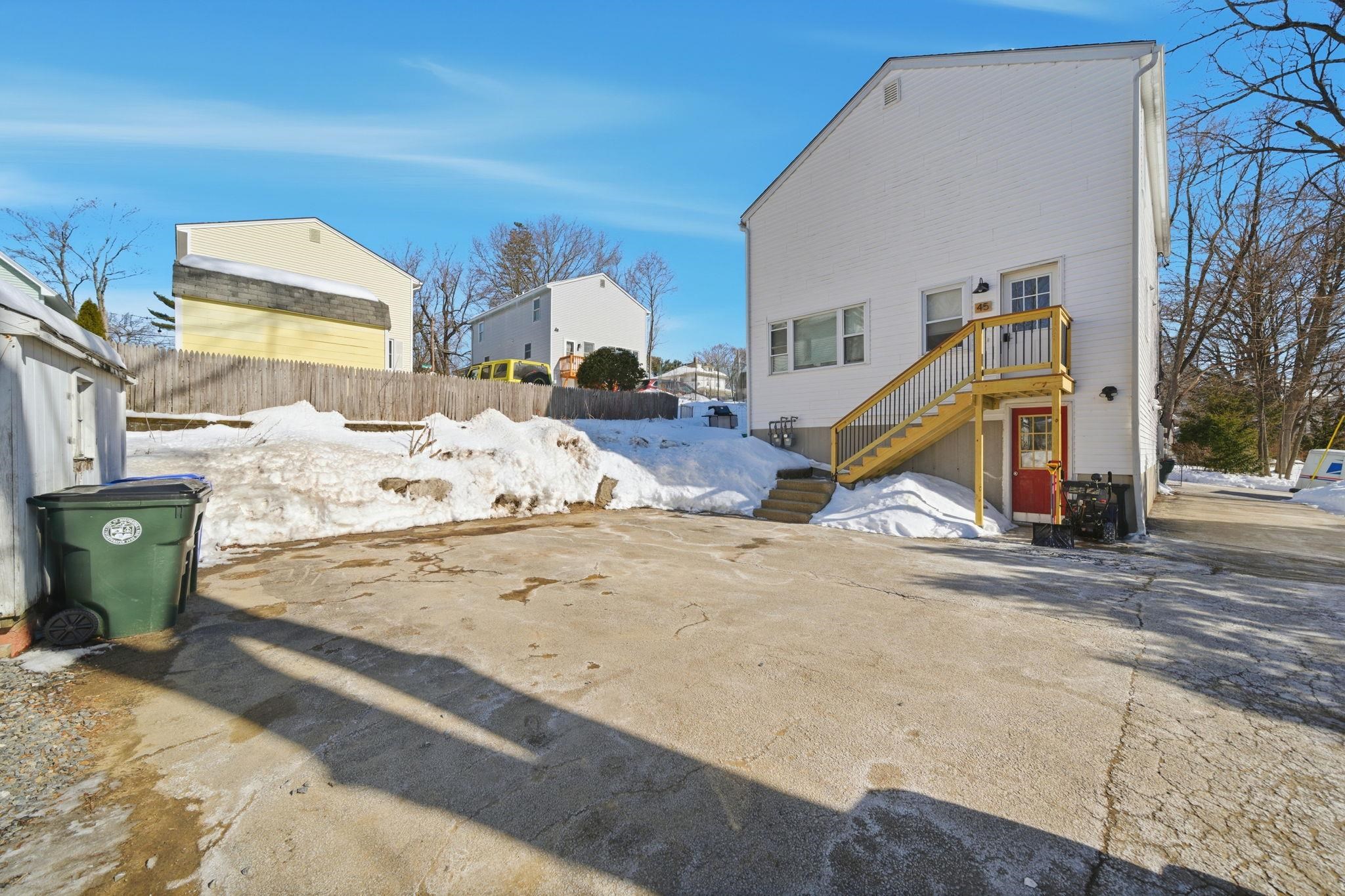 47 Hillsboro Street, Unit A Manchester, NH 03104 - Photo 35 of 40