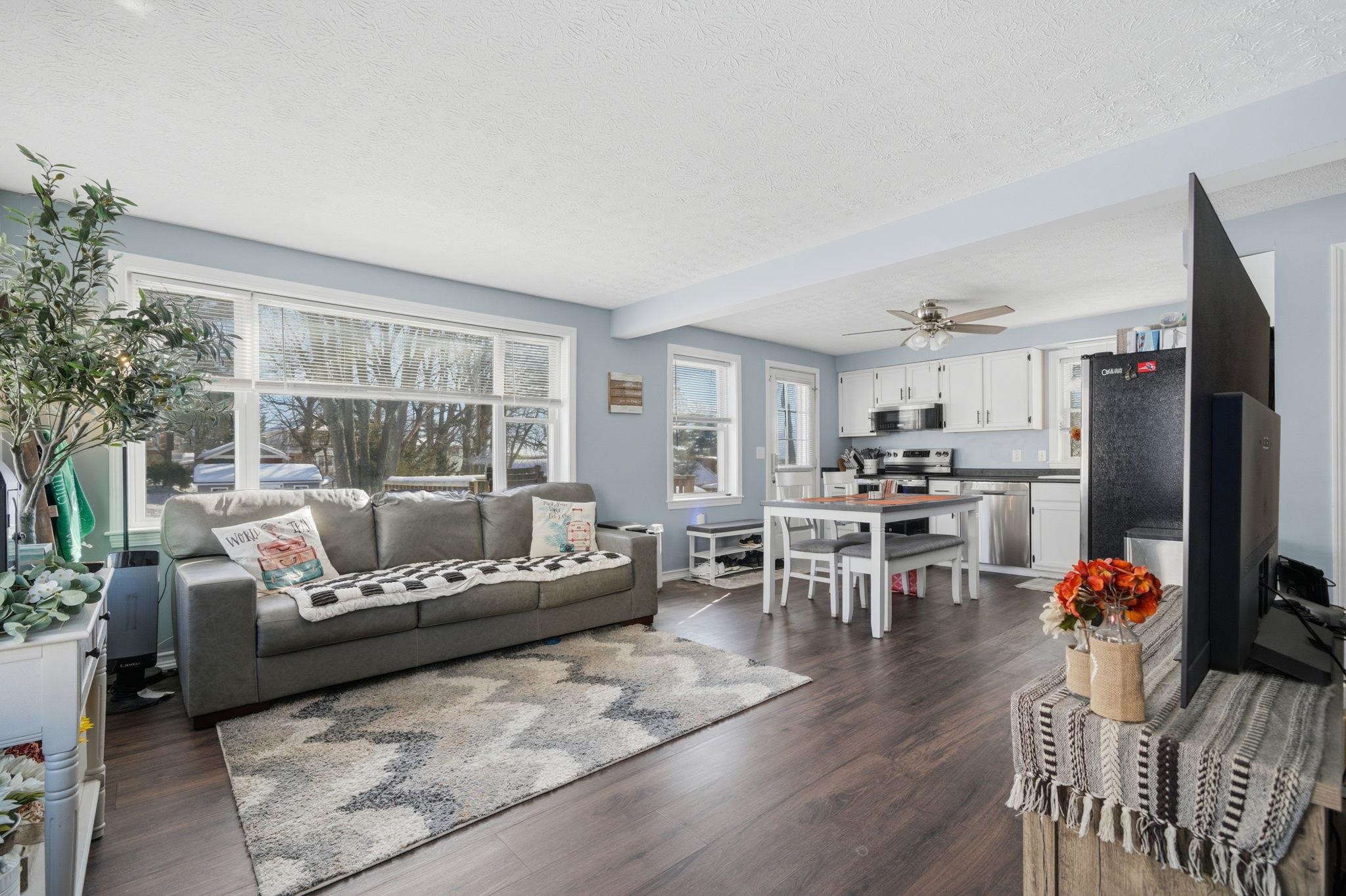 47 Hillsboro Street, Unit A Manchester, NH 03104 - Photo 8 of 40