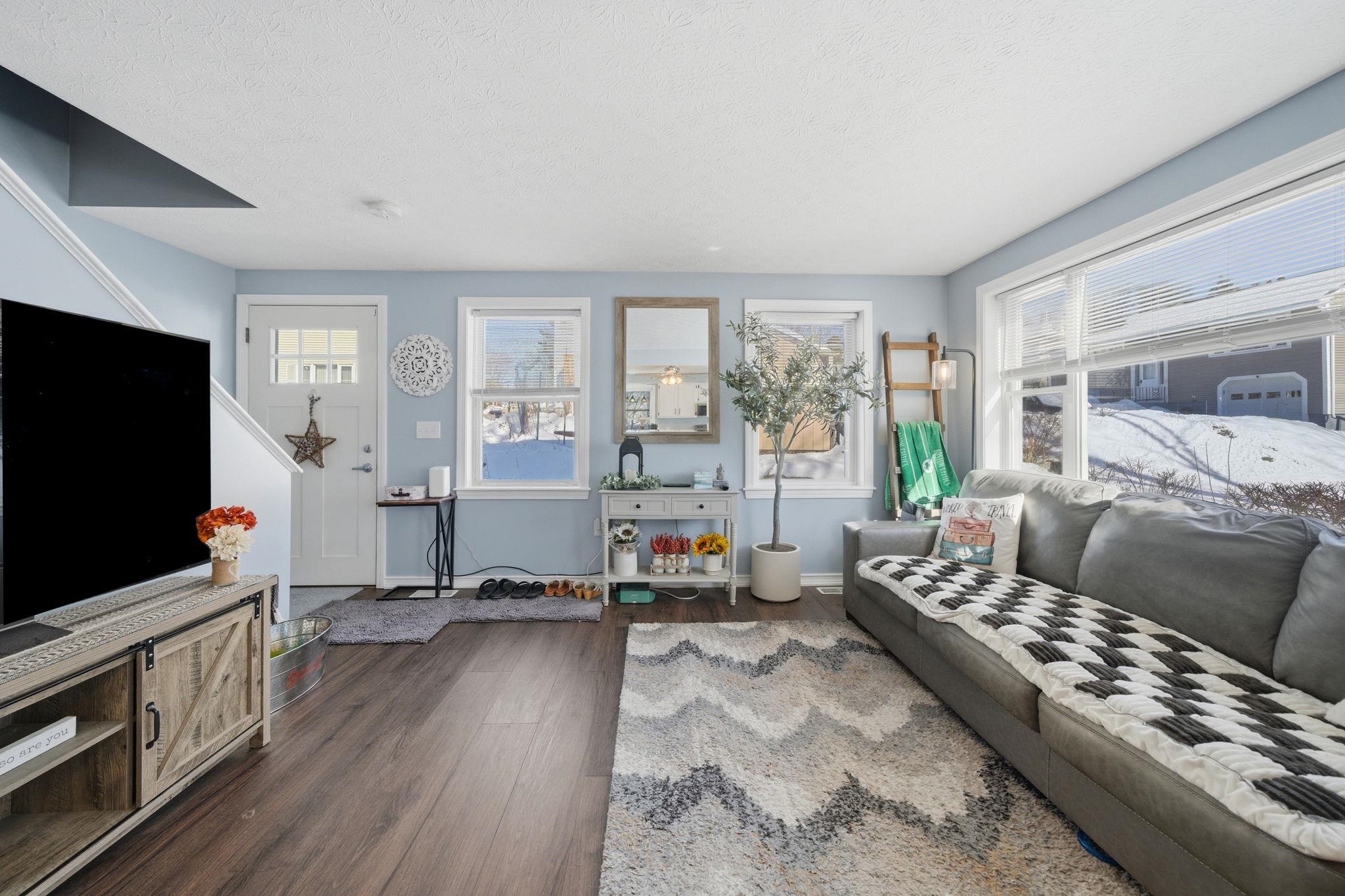 47 Hillsboro Street, Unit A Manchester, NH 03104 - Photo 10 of 40