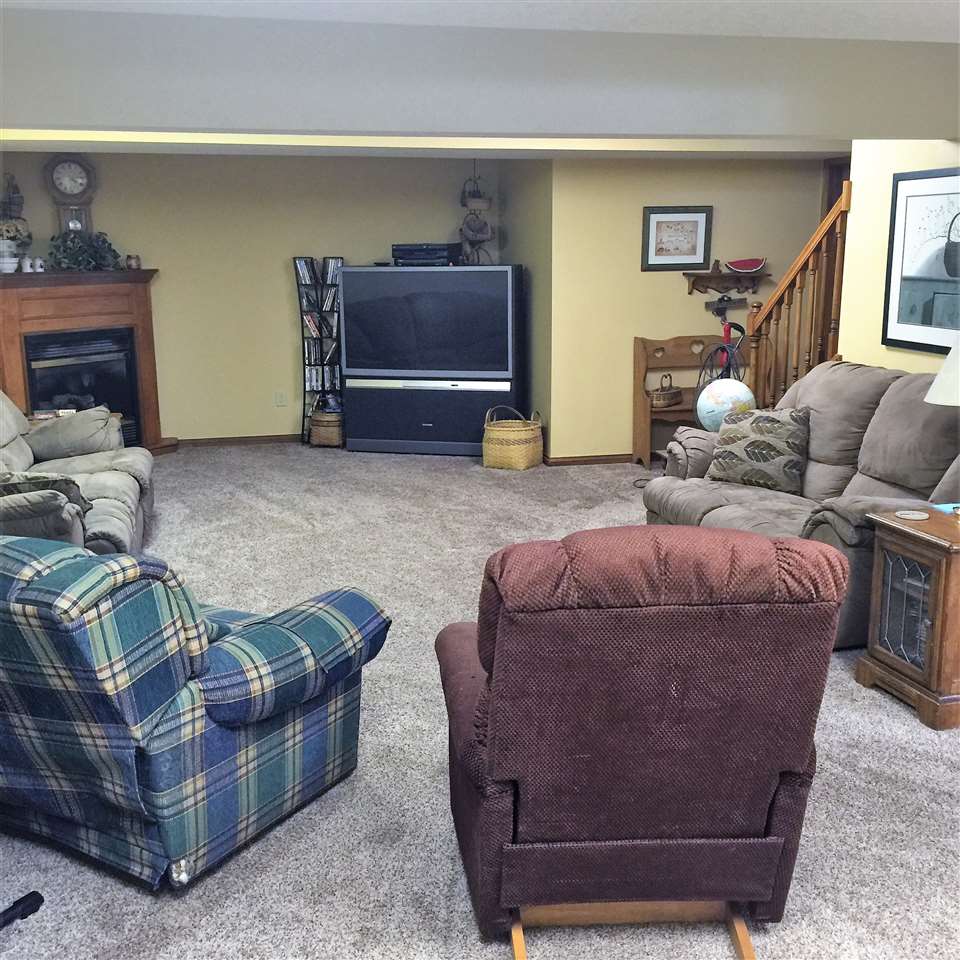 11322 St Joe Road Fort Wayne, IN 46835 - Photo 22 of 28