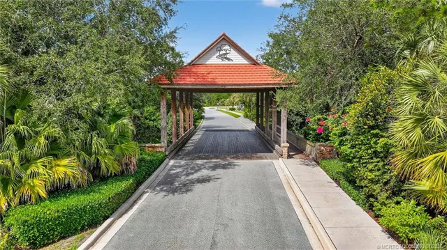 $1,250,000 | 5234 Southwest Blue Daze Way, Palm City, FL 34990