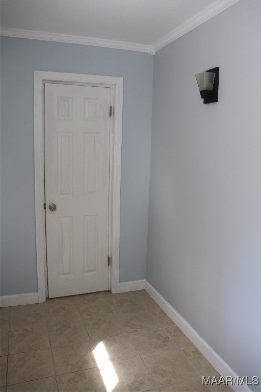 313 Holly Hill Road Enterprise, AL 36330 - Photo 30 of 44 Small room between Flex Room and Downstairs Bathroom.