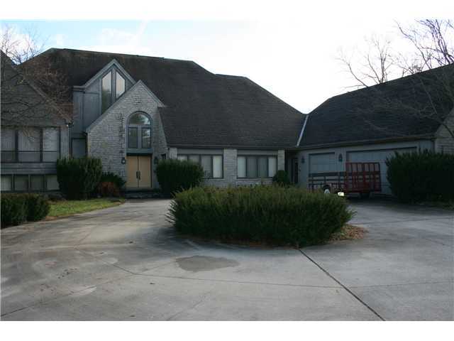 5690 Sunbury Road Columbus, OH 43230 - Photo 1 of 18