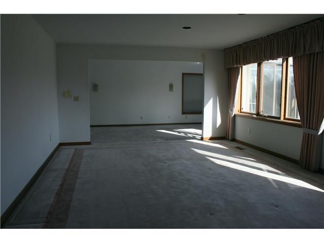 5690 Sunbury Road Columbus, OH 43230 - Photo 4 of 18