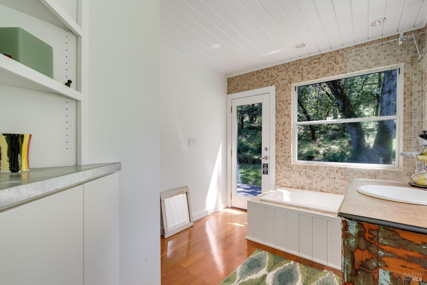 6435 Dry Creek Road Napa, CA 94558 - Photo 18 of 32