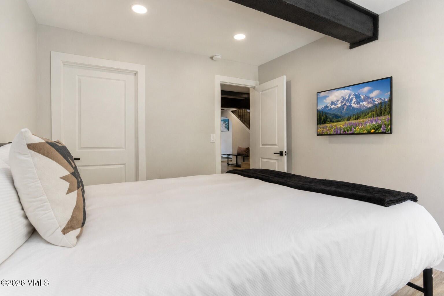 2958 South Frontage Road West, Unit C2 Vail, CO 81657 - Photo 17 of 41 Main Level First Bedroom