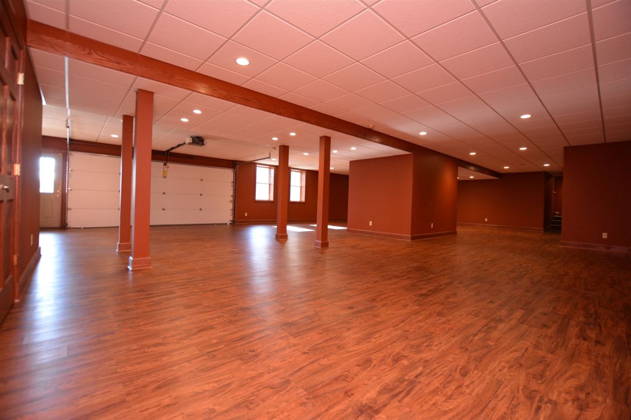 5598 Nehrt Road Bloomington, IN 47408 - Photo 32 of 36 Gallery Image 32