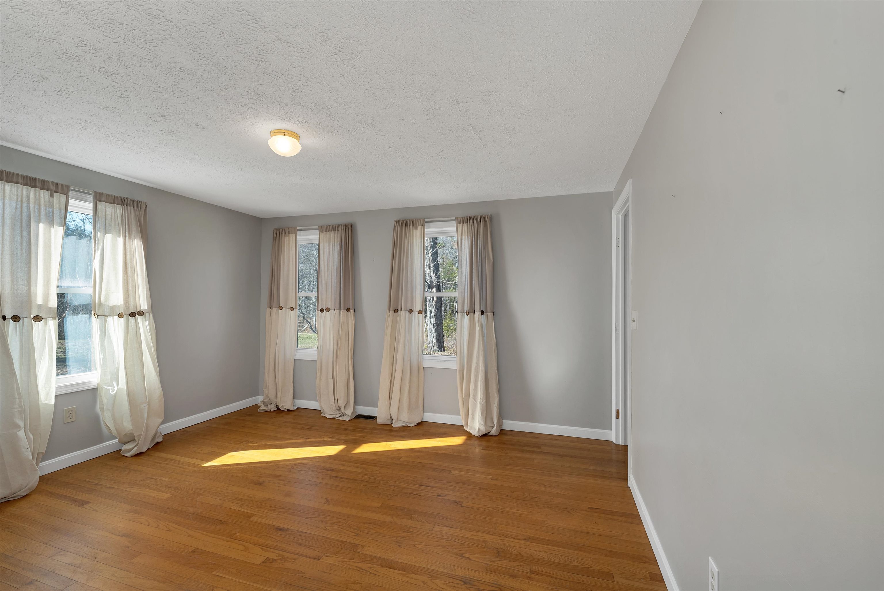 50 Range Road Epsom, NH 03234 - Photo 15 of 39