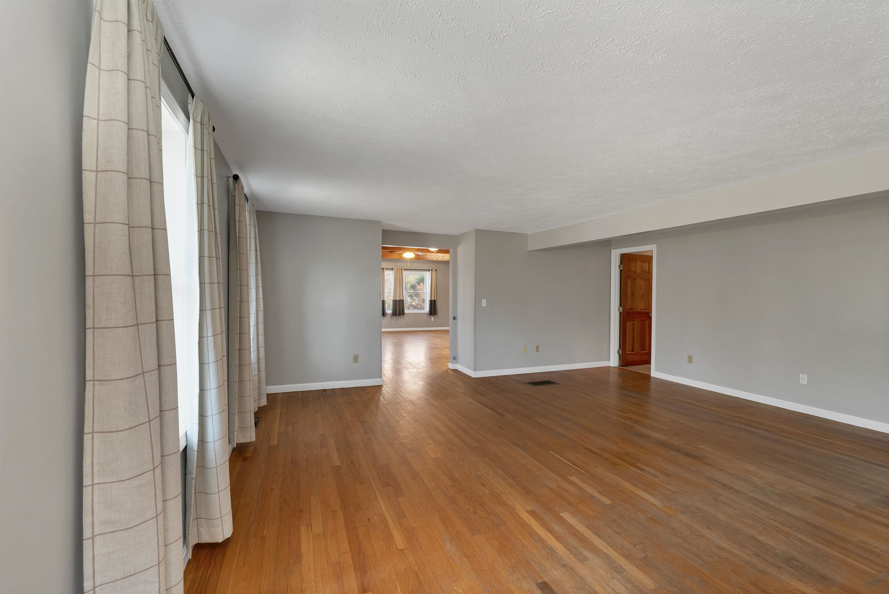 50 Range Road Epsom, NH 03234 - Photo 17 of 39