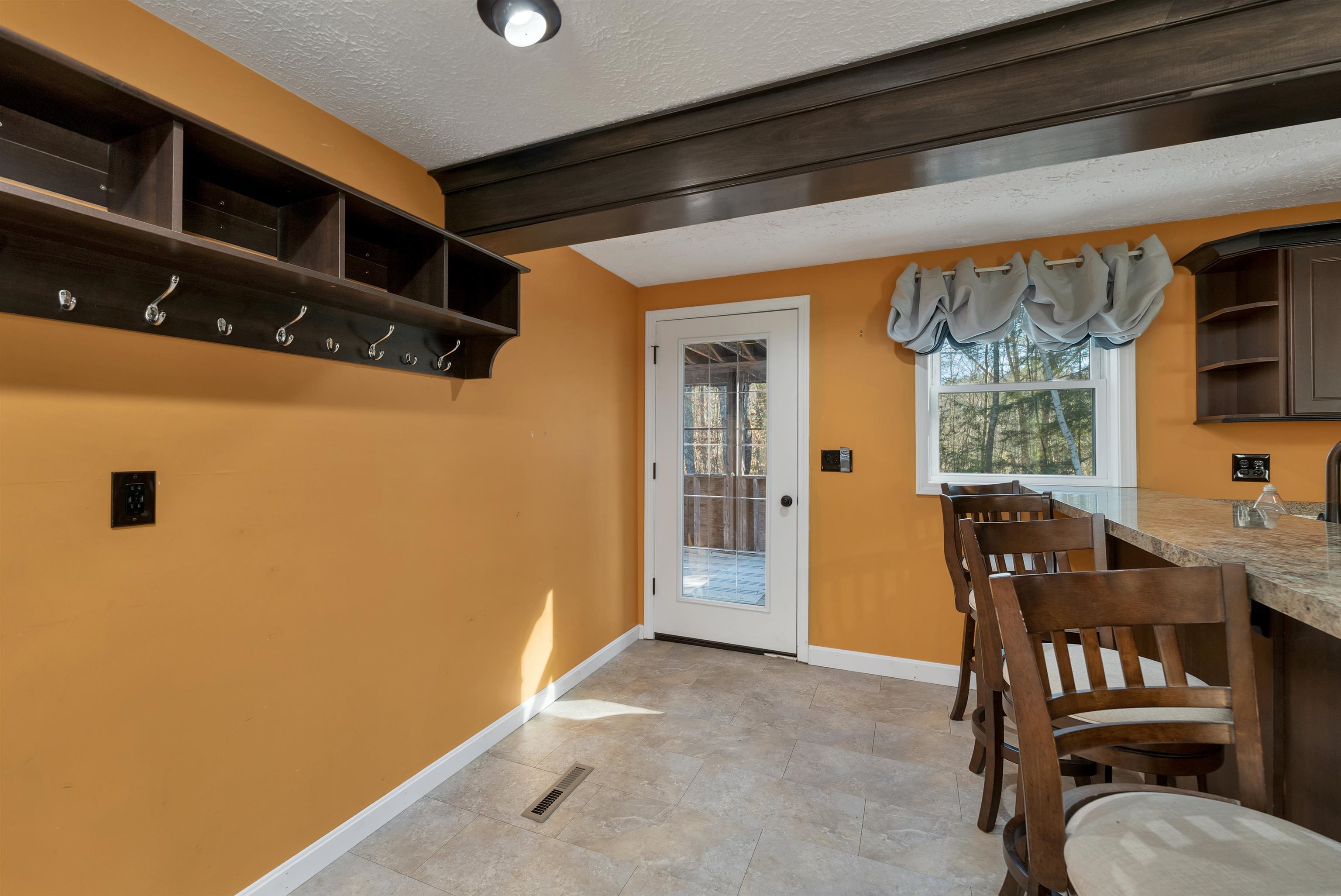 50 Range Road Epsom, NH 03234 - Photo 10 of 39